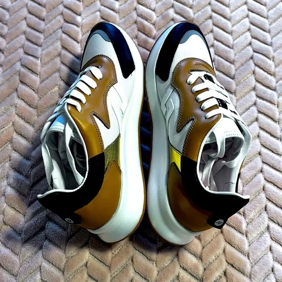 Women’s Rollie Sneaker Size 8/EU 39. ****New in Box*** - Picture 7 of 7